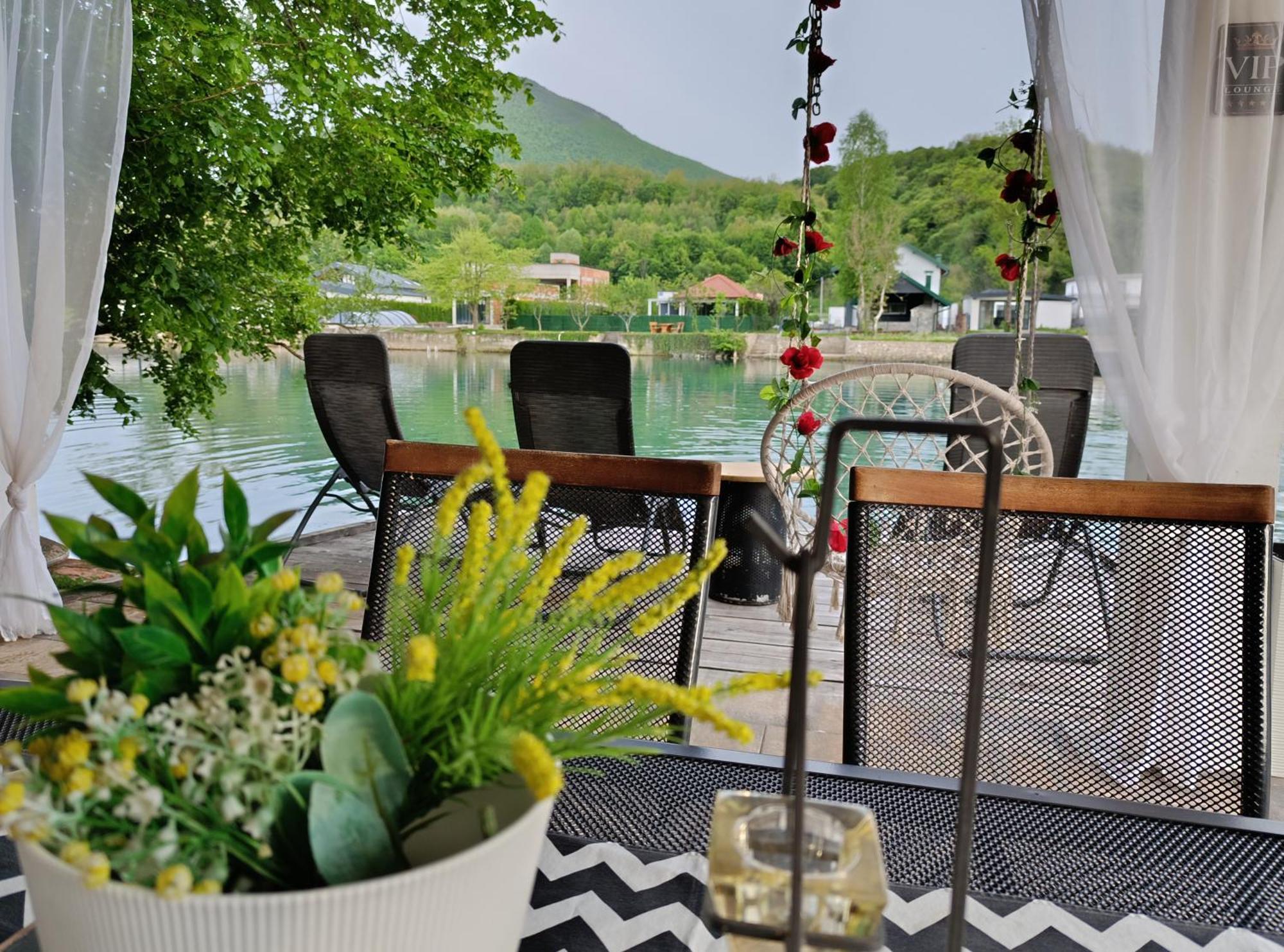 Una Luxury Home Бихач Экстерьер фото